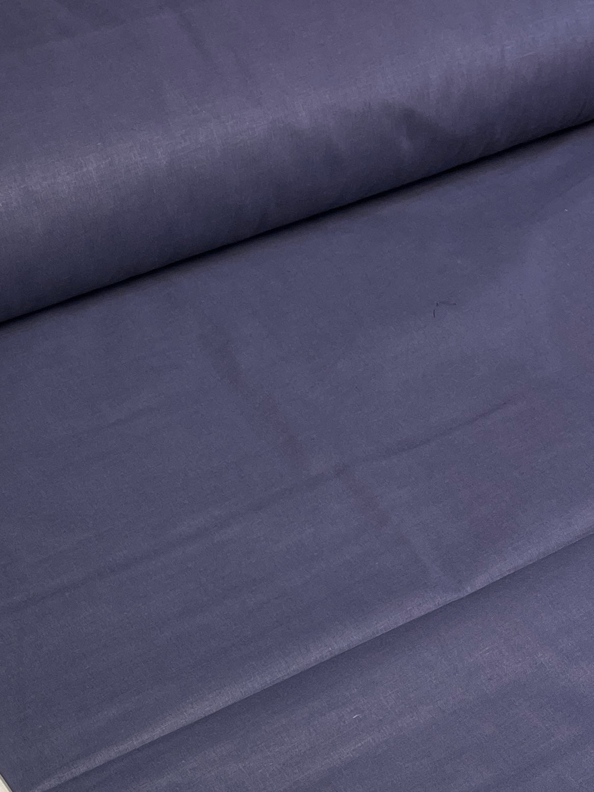 100% Kokvilnas audums - asfalts zililillā 125 g/m²