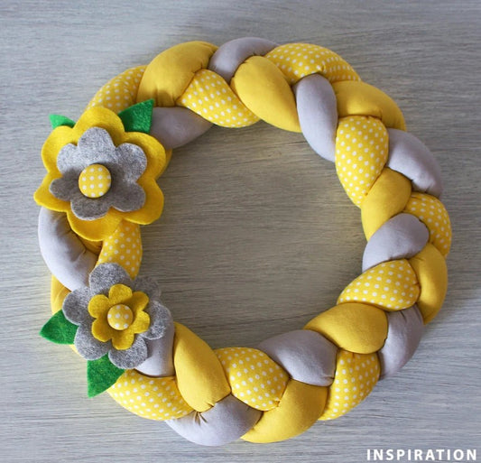 100% Kokvilnas audums - baltas pumpiņas uz dzeltena fona (4 mm) 130 g/m²