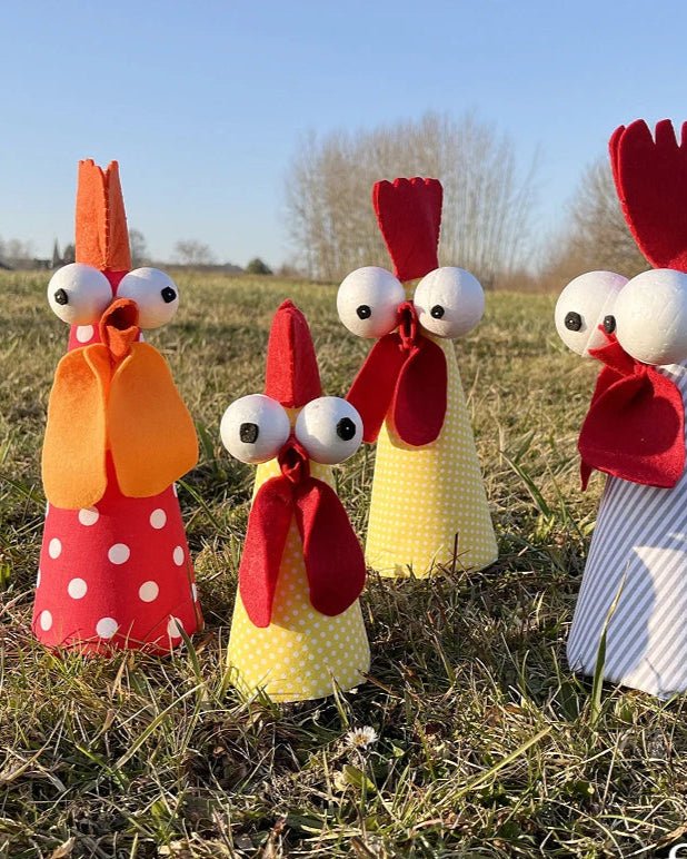 100% Kokvilnas audums - baltas pumpiņas uz tumši zilnas fona (3 mm) 115 g/m²