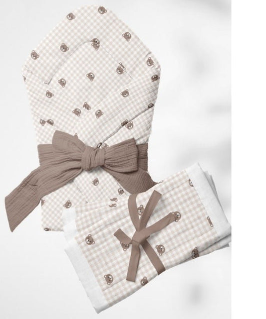 100% Kokvilnas audums - lācīši uz rūtaina fona 125 g/m²