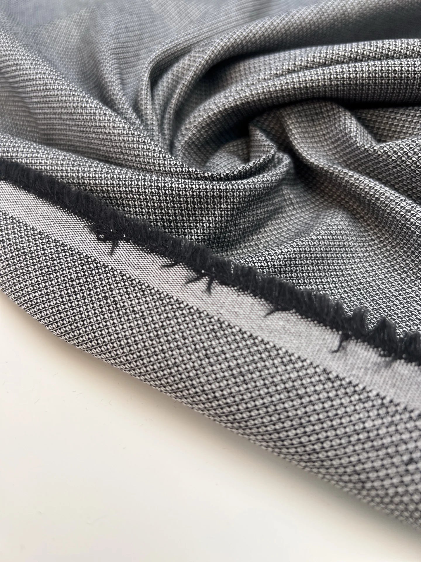 Jacquard cotton fabric with elastane in gray – Italy