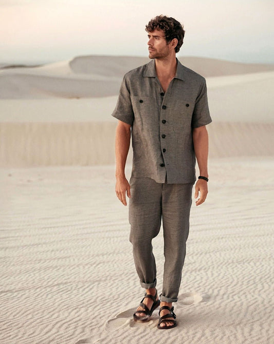 Attēls ar Burda Style 04/2026 - ENG – pieejams Šarlotes audumi