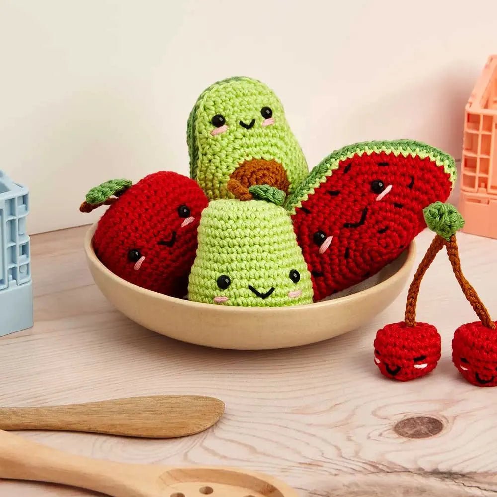 Pilt DMC Amigurumi komplektist "Fruit" – puuviljakollektsioon – saadaval Charlotte'i kangad