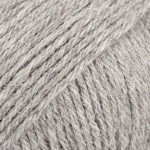 Pilt lõngast DROPS Puna – 50 g / 110 m – saadaval veebis Šarlotes audumi