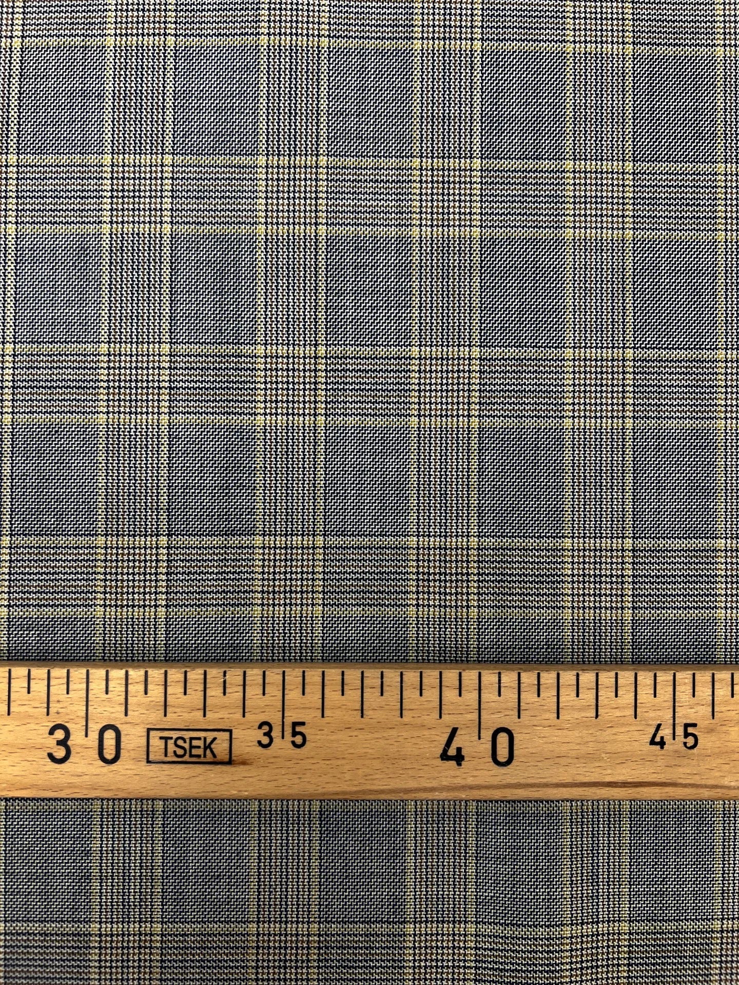 Itālijas tvīda kostīmaudums | 60% vilna | 39% kokvilna | 1% elastāns | 260 g/m² | 160 cm