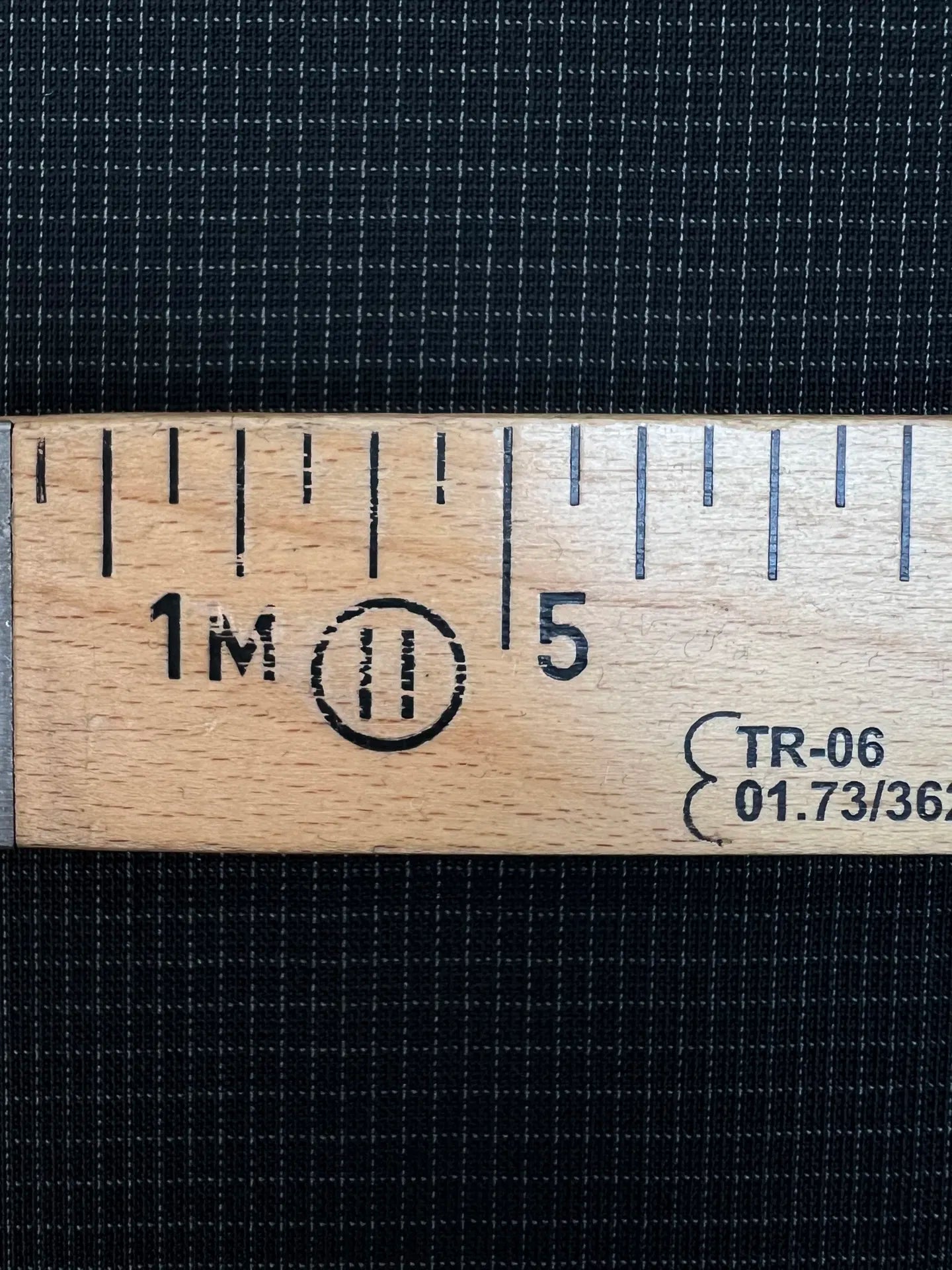 Itālijas vilnas audums | 100% vilna | 180 g/m² | 155 cm | Rūtains pelēks - melns