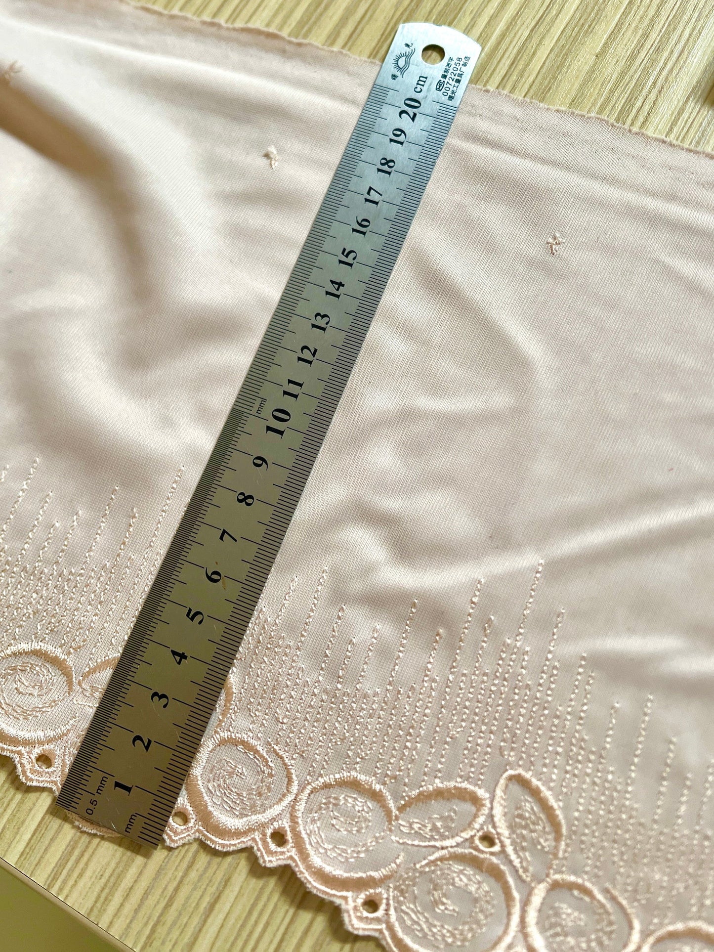 Image with embroidered lace 20 cm - light beige – available at Šarlotes audumi