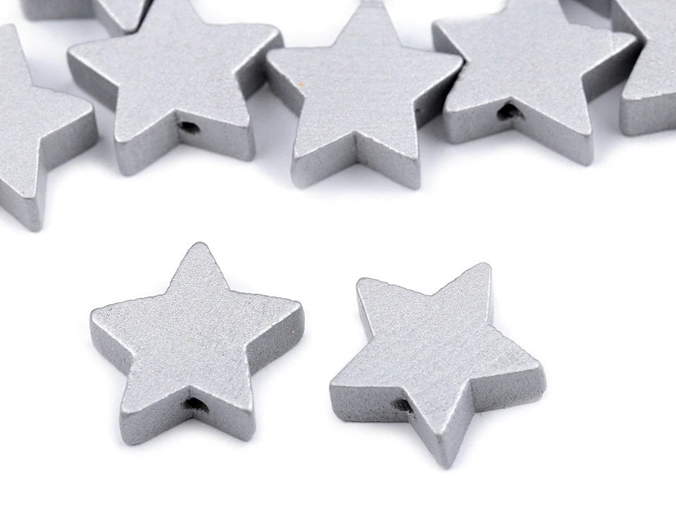 Pilt puidust pärlitest – metallikukujulised tähed Ø19 mm – saadaval veebis Šarlotes audumid