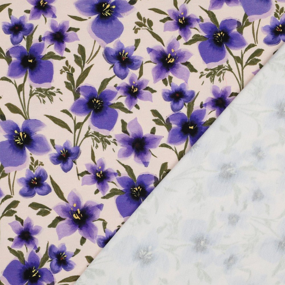 Kokvilnas trikotāža - violetais ziedu sapnis 190 g/m²