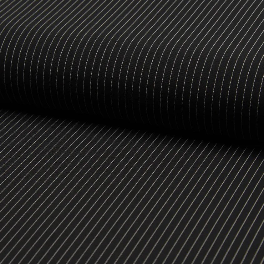 Kostīmaudums - melns ar smalku svītriņu (5 mm) 205 g/m²