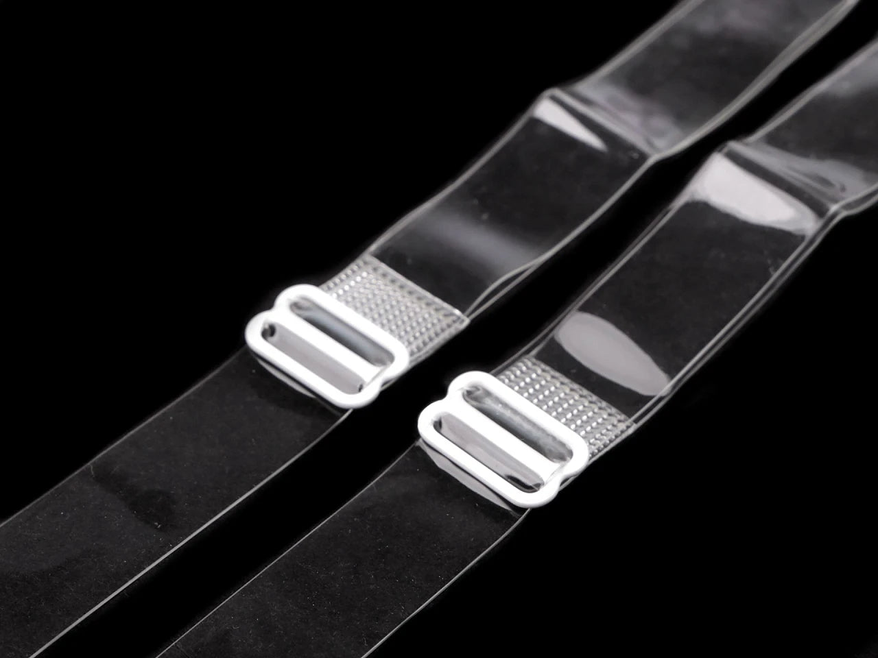 Gumijas krūšturiem