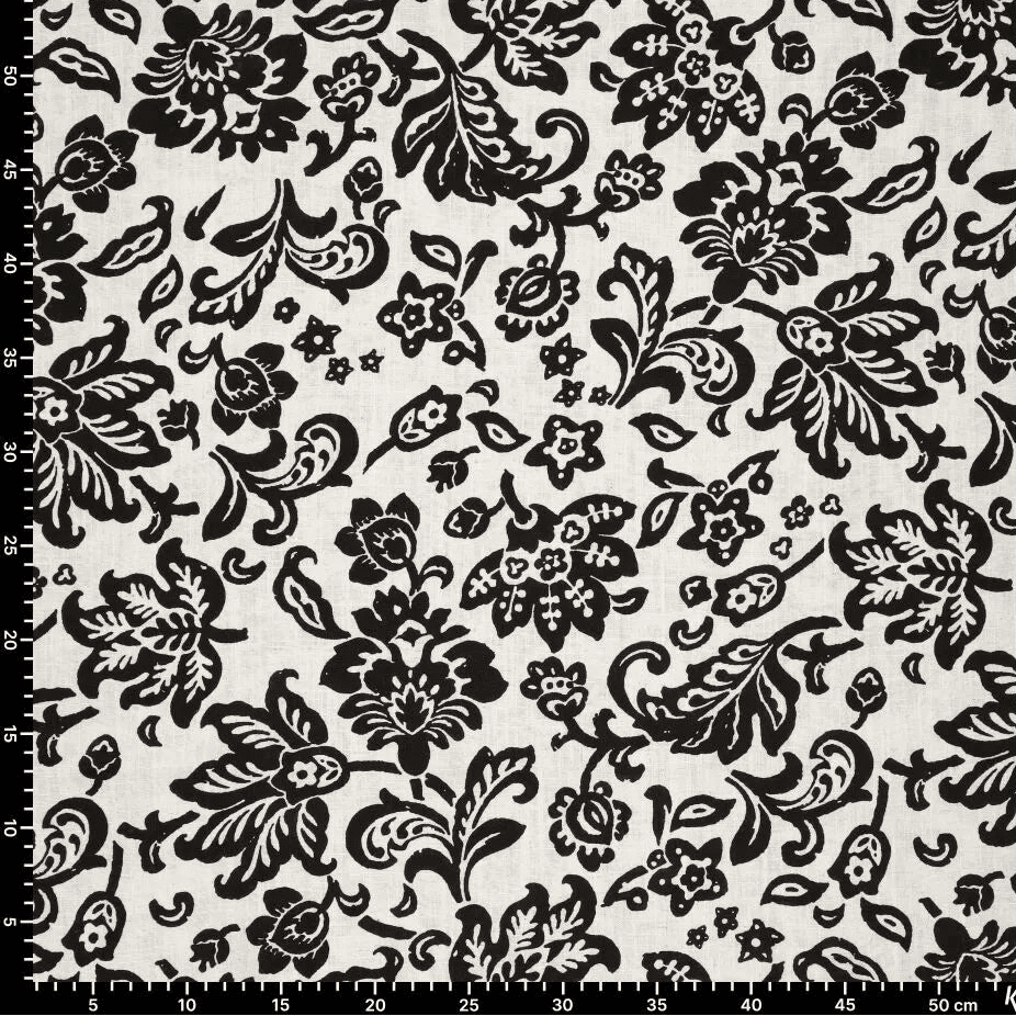Image de tissu en lin et viscose, motif élégant 180 g/m² – disponible chez Šarlotes audumi