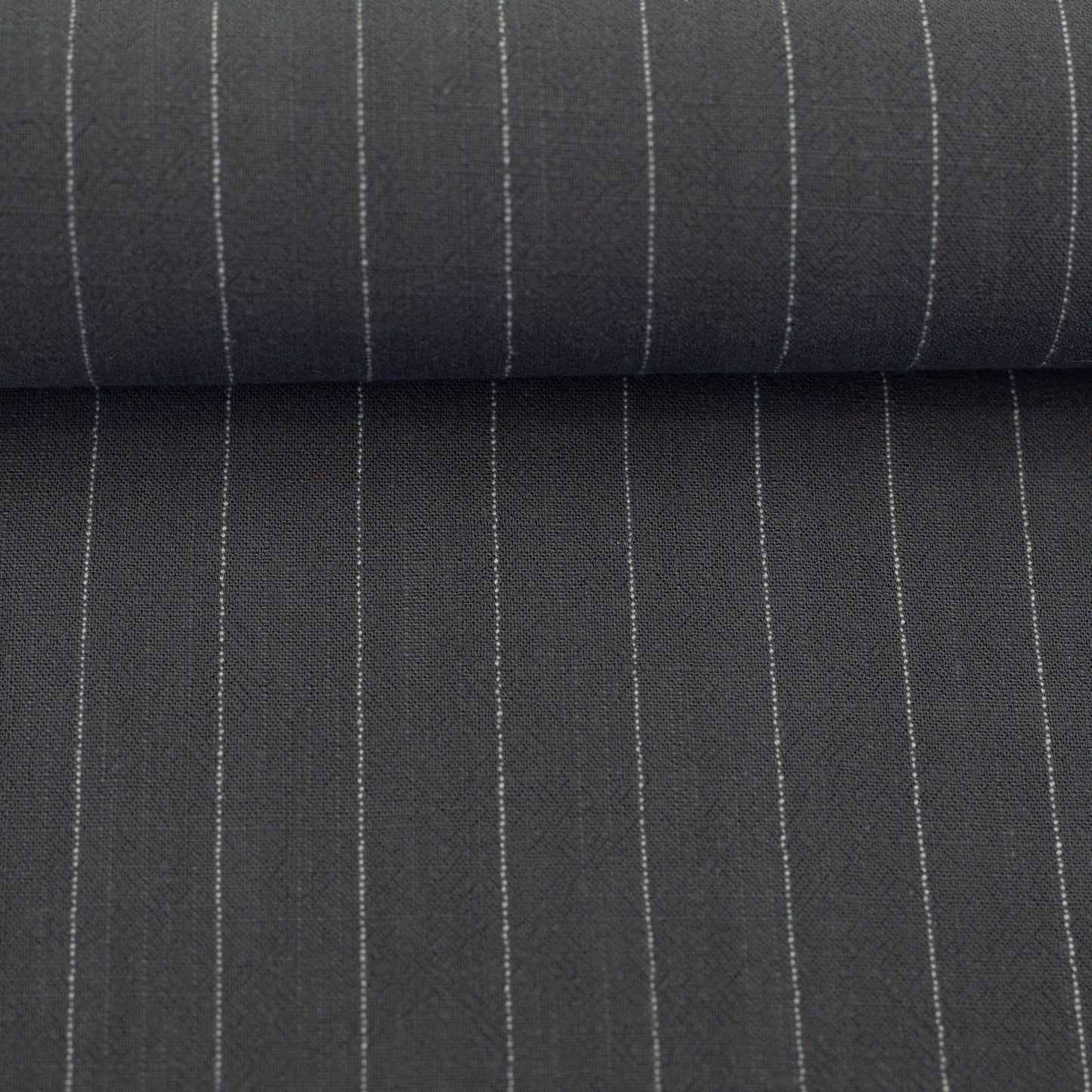 Lins ar viskozi - svītras uz tumši pelēka fona 200 g/m²