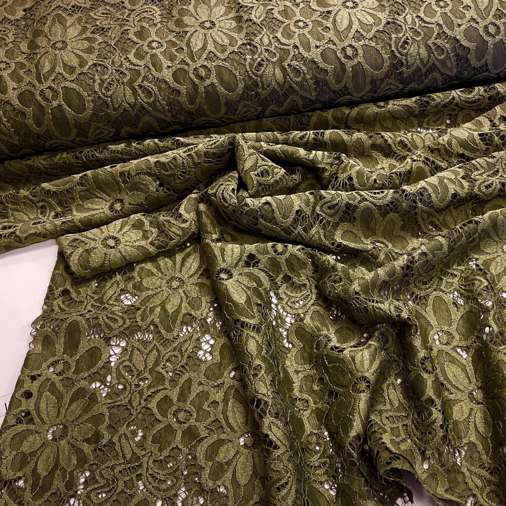 Mežģīņu audums - haki 180 g/m²