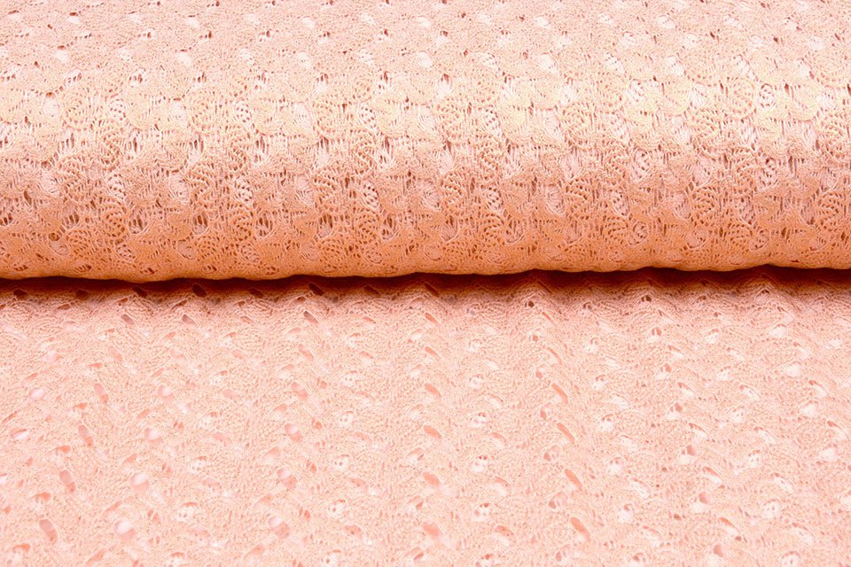 Mežģīņu audums - persiku rozā ar zelta akcentiem 170 g/m²