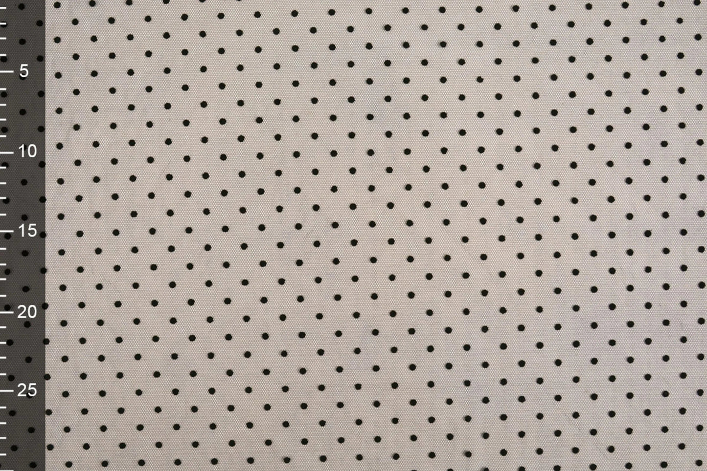 Mīksts tills ar pumpiņām - melns