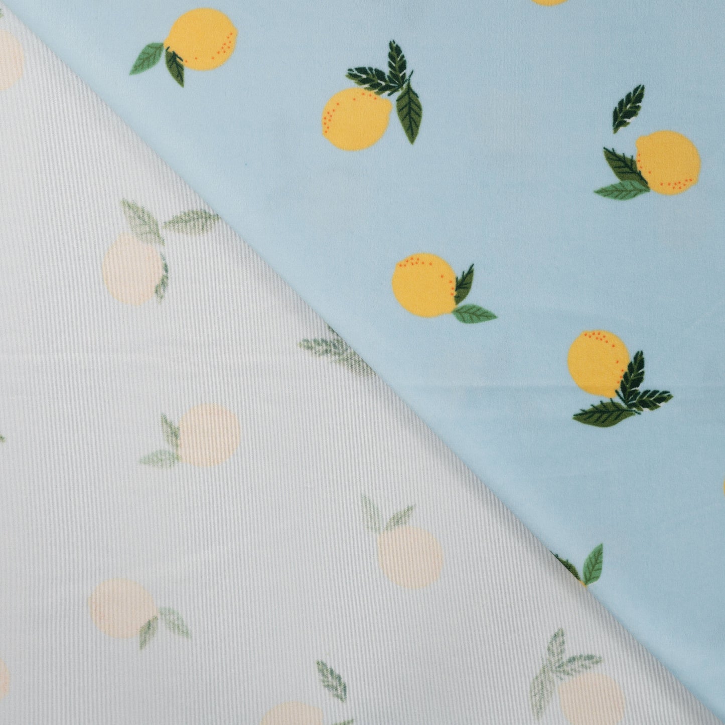 alt
Image avec polaire Minky (lisse) - citrons 220 g/m² – disponible chez Šarlotes audumi