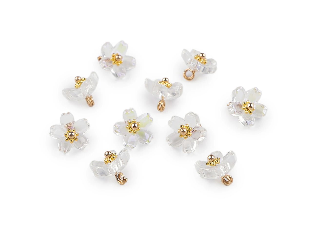 Image avec des boutons en plastique, des perles — fleurs avec cœur métallique Ø10 mm | tons variés — disponible chez Šarlotes audumi