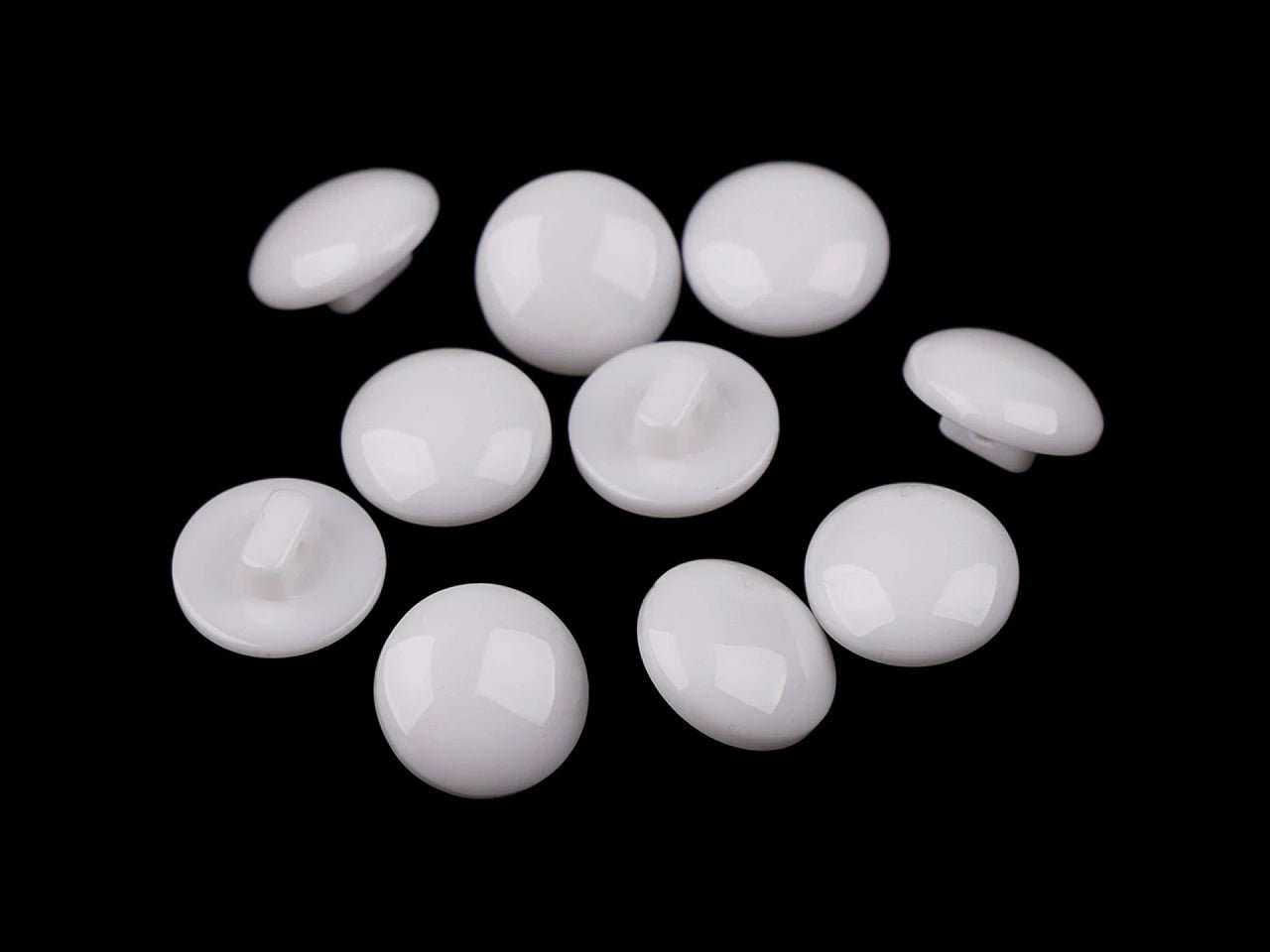 Pogas uz kājiņas 12.5 mm - baltas