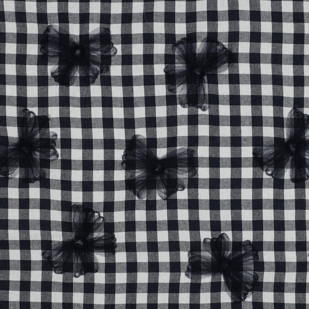 Attēls ar Premium 100% kokvilnas audums - melnbalts ar tilla bantēm 166 g/m² – pieejams Šarlotes audumi