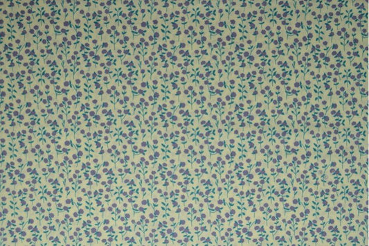 Premium 100% kokvilnas audums - smalks lillā ziedu motīvs 110 g/m²