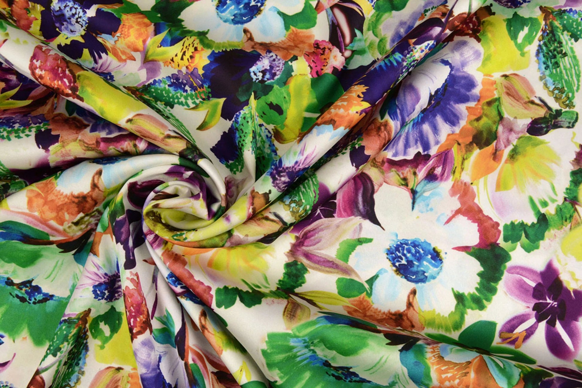 Satīns ar elastānu - angļu dārza ziedi 80 g/m²