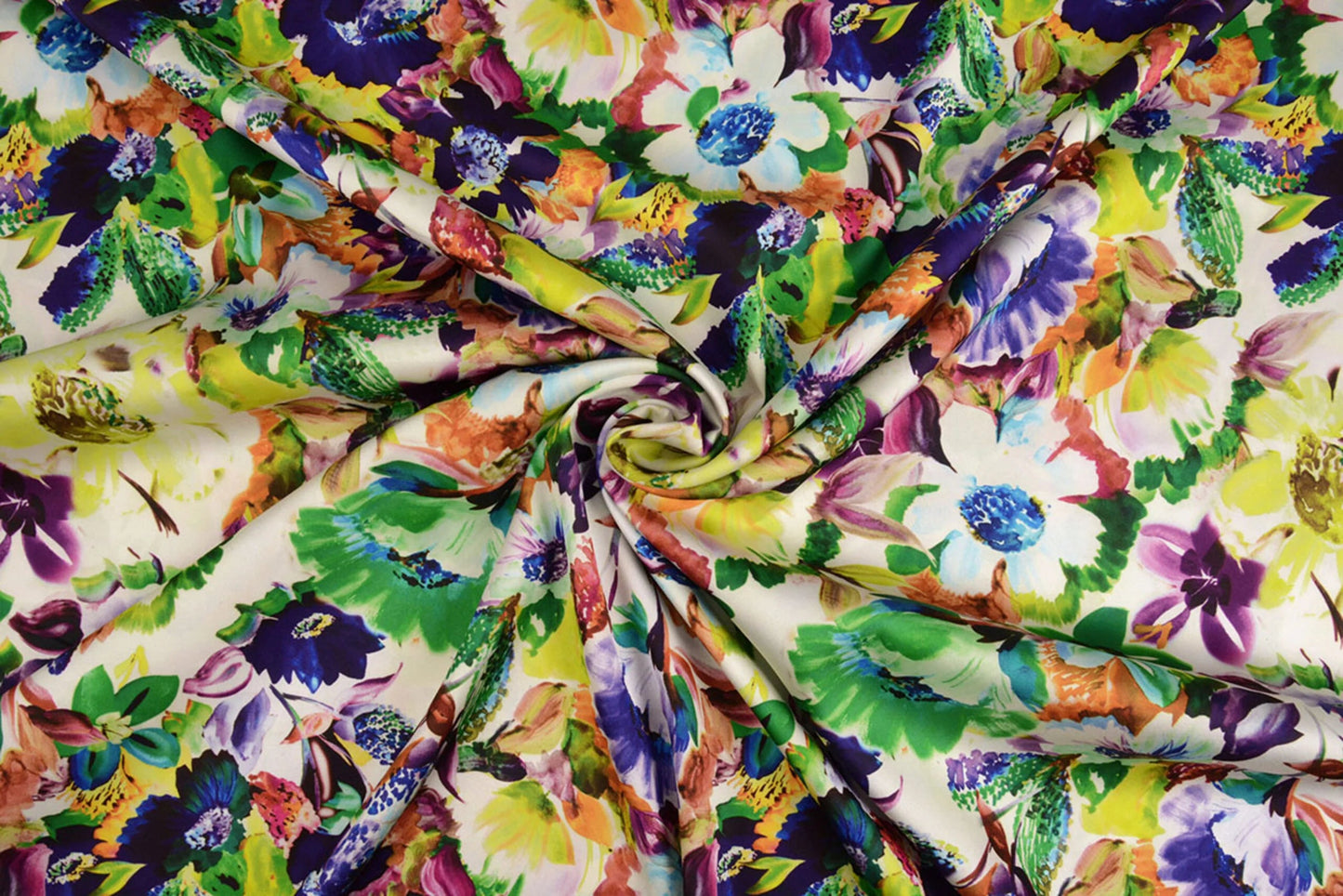 Satīns ar elastānu - angļu dārza ziedi 80 g/m²