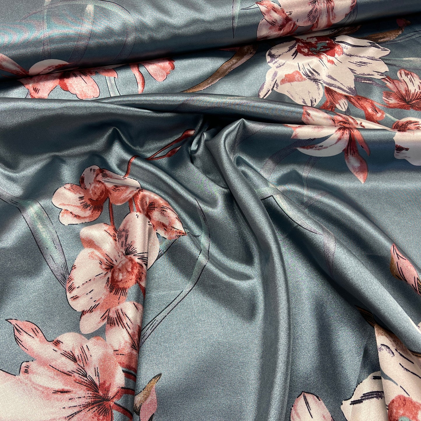 Satīns ar elastānu - orhideju motīvs 80 g/m²
