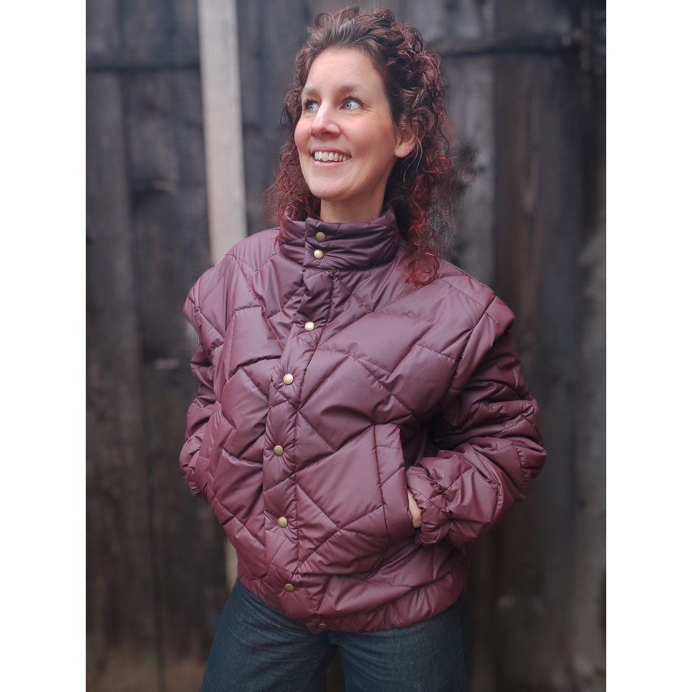 Stepēts vējjaku audums - melns 270 g/m²