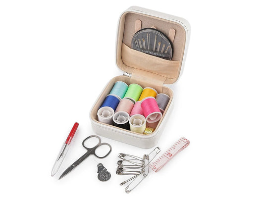 Attēls ar Šūšanas komplekts kastītē|dažāu toņu – pieejams Šarlotes audumi