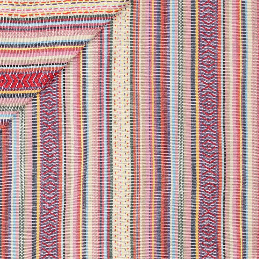 Tautiska raksta audums - gaiši rozā toņi 200 g/m²