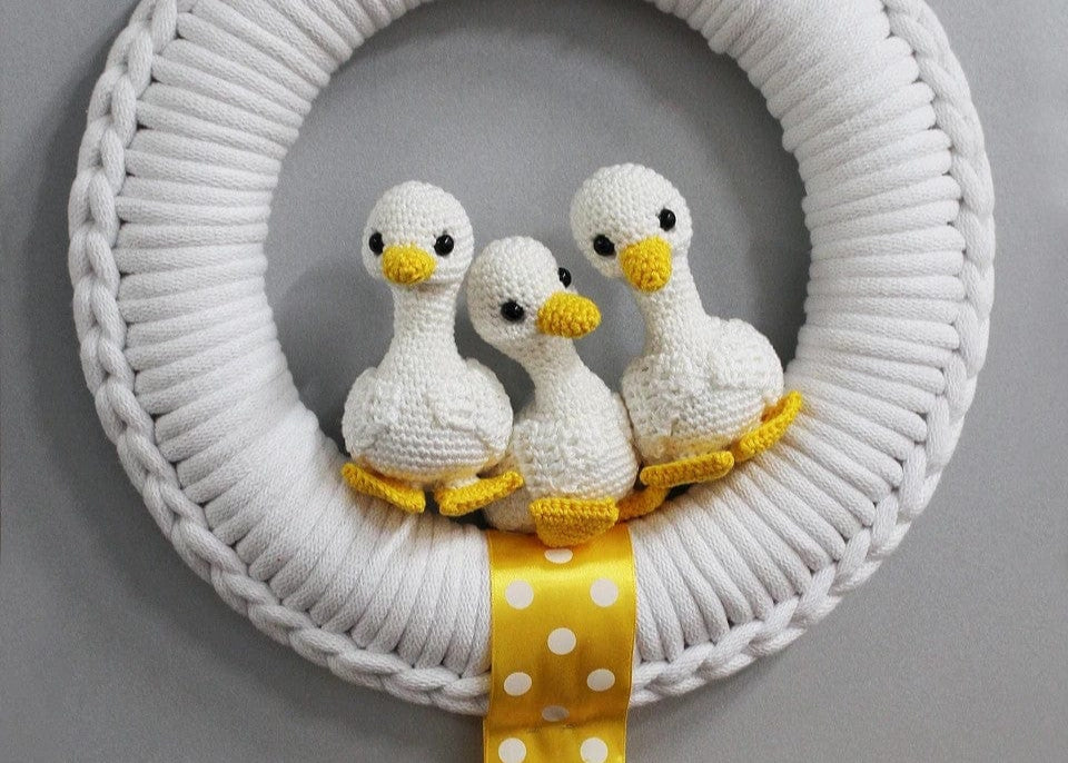 Dzija Yarn Art Baby Cotton-zaļi dzeltena 165m 50g #436