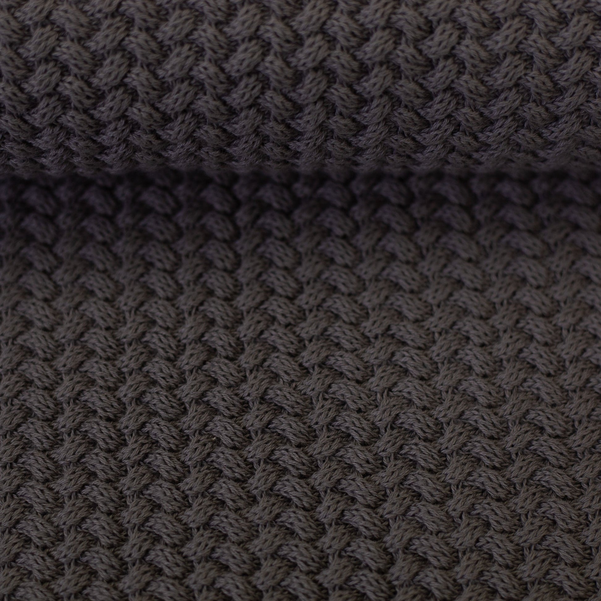 Attēls ar 100% kokvilnas adījums - tumši pelēks 525 g/m² – pieejams Šarlotes audumi