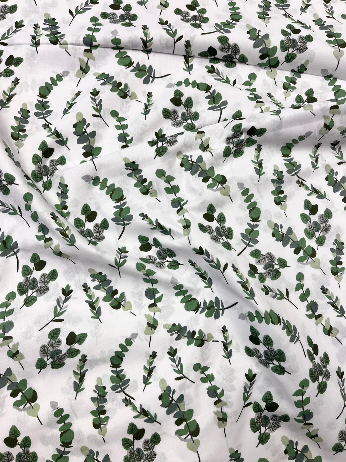 Image en tissu 100 % coton - eucalyptus 125 g/m² – disponible chez Šarlotes audumi