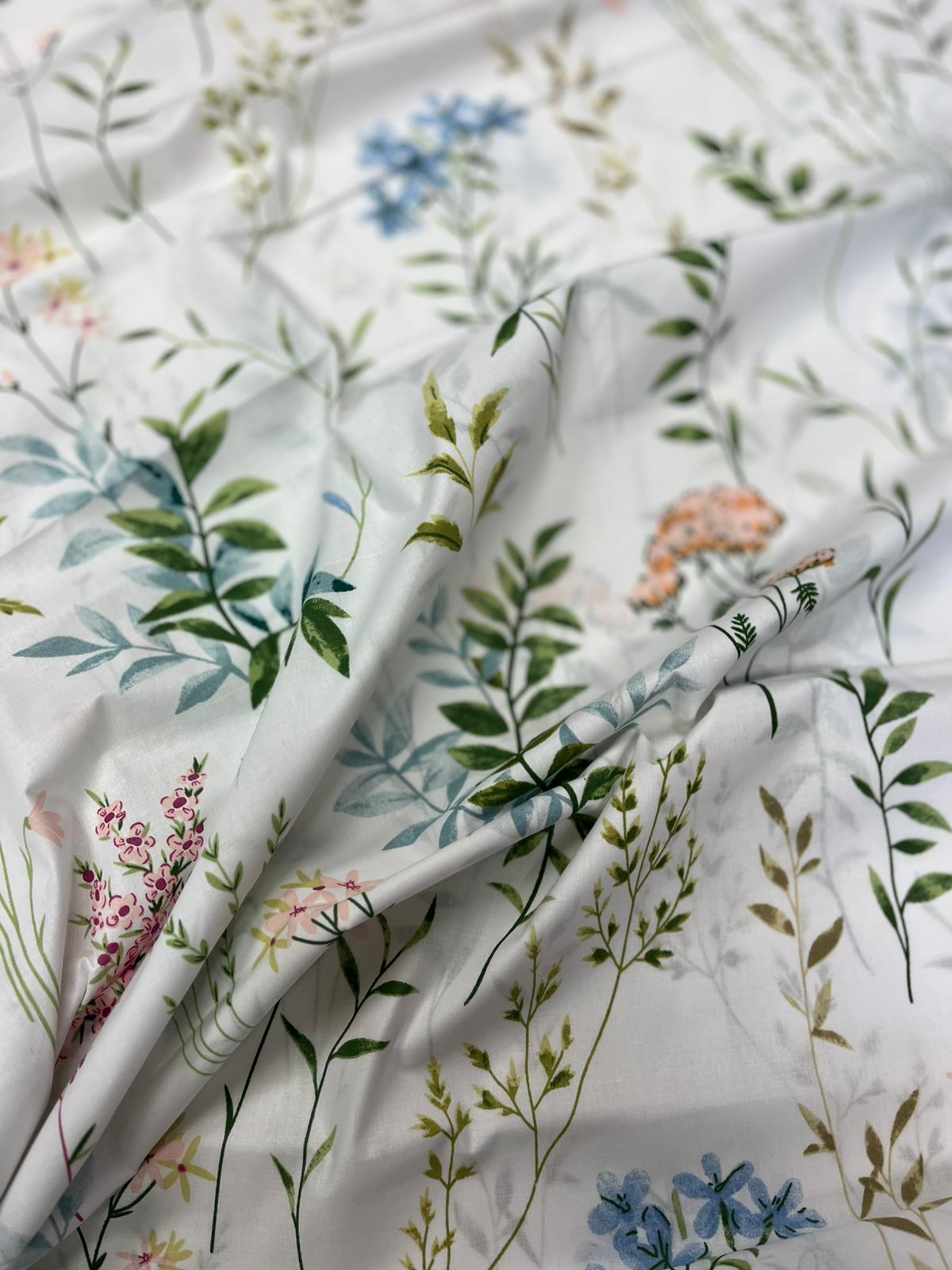 Attēls ar 100% Kokvilnas audums - pļavu augi 125 g/m² – pieejams Šarlotes audumi