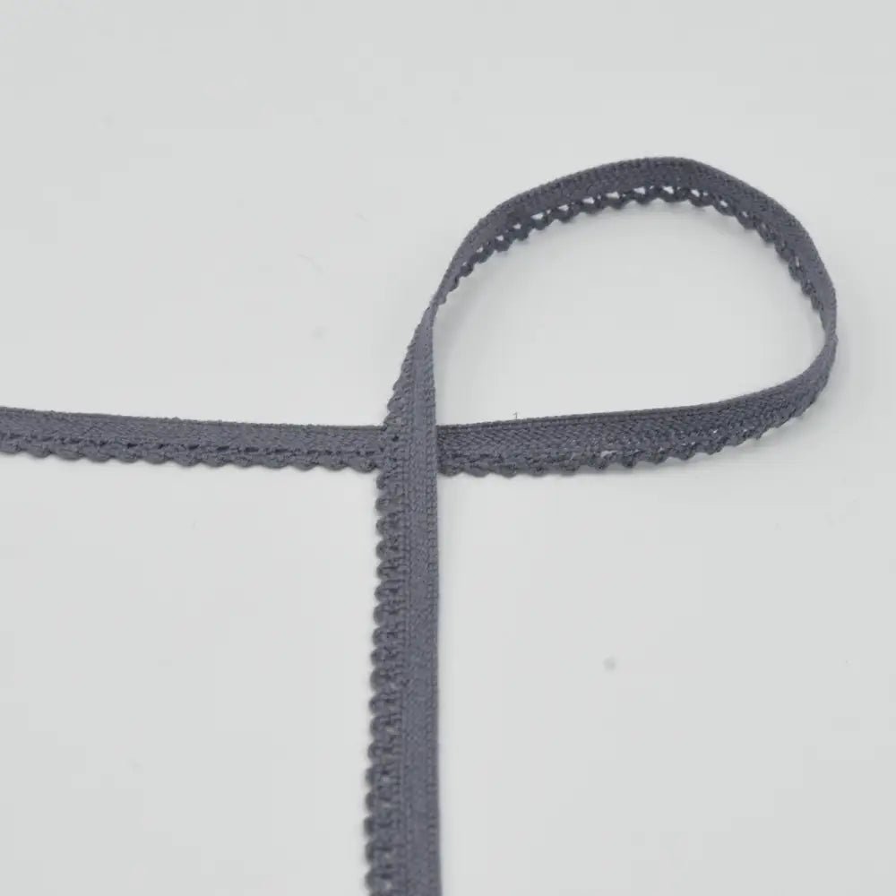 Attēls ar 100% Kokvilnas mežģīne 1 cm - pelnu pelēka – pieejams Šarlotes audumi