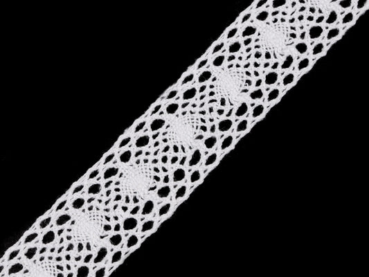 Attēls ar 100% Kokvilnas mežģīne 3 cm - balta – pieejams Šarlotes audumi