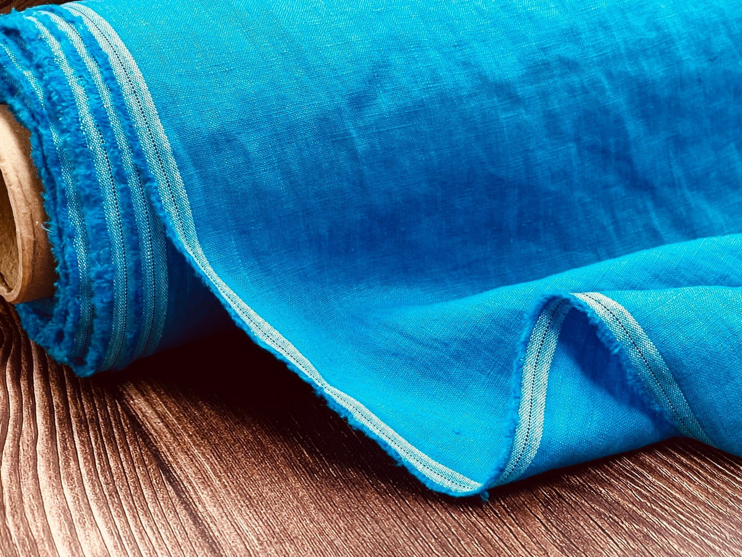 Mazgāts un mīkstināts 100% lins-no 125-185 g / m2