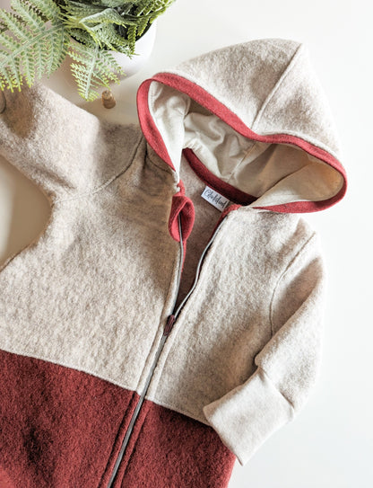 100% Wool fabric - red 385 g/m²