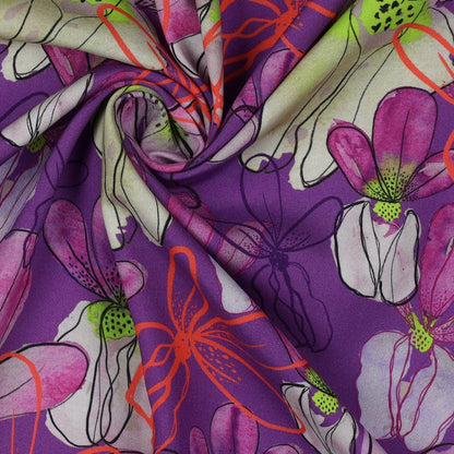 Tissu 100 % viscose LENZING™ ECOVERO™ à fleurs sur fond lilas 110 g/m²