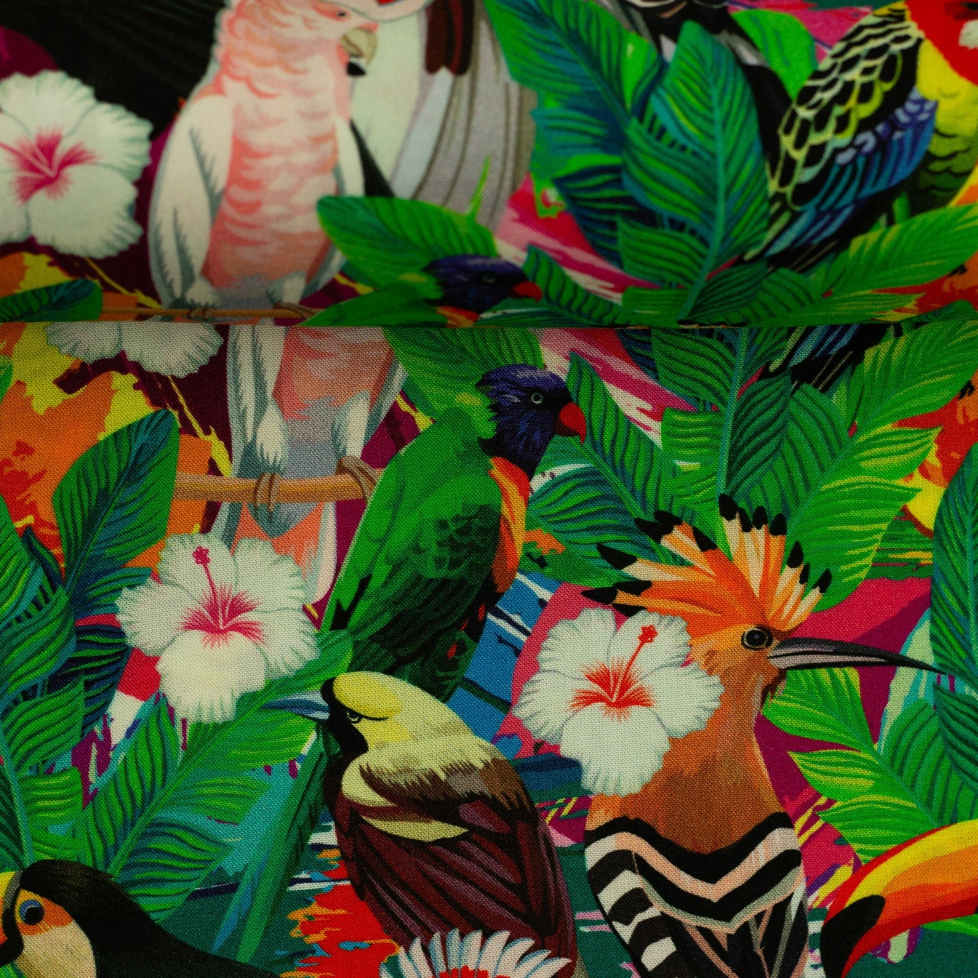 Attēls ar 100% Viskozes audums - tropu karnevāls 125 g/m² – pieejams Šarlotes audumi