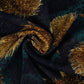Attēls ar 100% Viskozes audums - zelta pienenes uz tumši zila fona 115 g/m² – pieejams Šarlotes audumi
