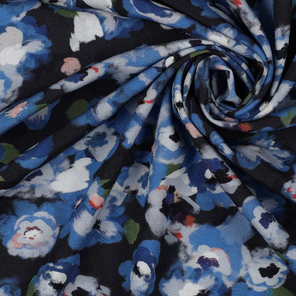 100% viscose fabric - blue floral pattern 135 g/m²