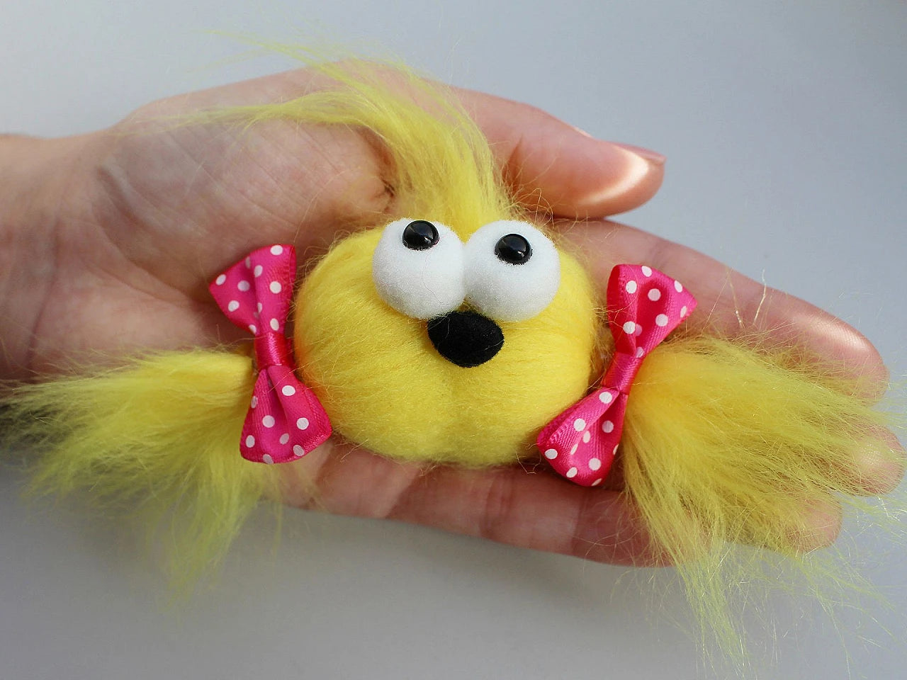 Pomponi silmad mänguasjadele 15 × 30 mm