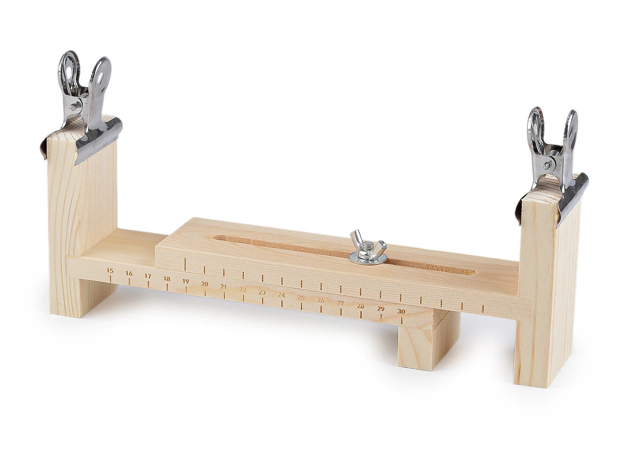 Puidust raam käevõrude punumiseks