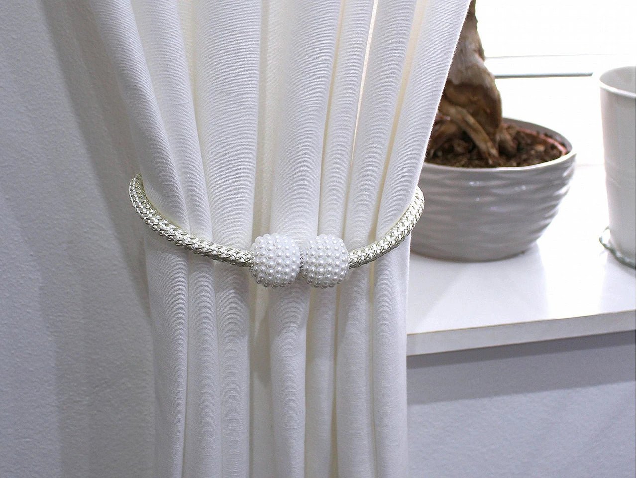 Attēls ar Aizkaru turētāji ar magnētu (komplektā 2 gb)|dažādu toņu – pieejams Šarlotes audumi