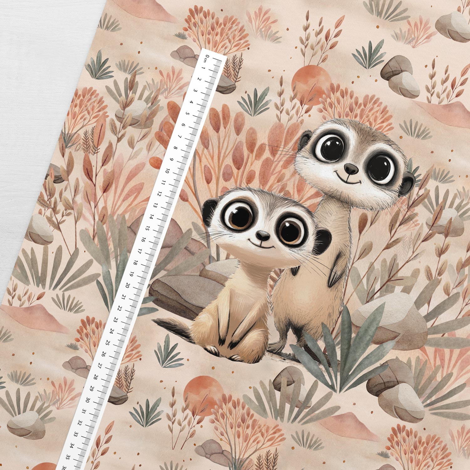 Pilt silmustrikotaažist paneeliga 40x50 cm – surikaatide seiklus 250 g/m² – saadaval Šarlote audumites