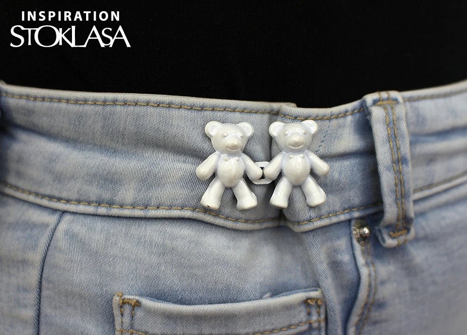 Attēls ar Dekoratīva sprādze– lāča dizains 20×40 mm – pieejams Šarlotes audumi