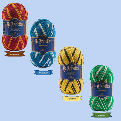 Pilt DMC Harry Potter Magic lõngast, 300 g / 410 m – isetriibuline lõng Sigatüüka majade värvides – saadaval veebipoes Šarlotes audumi