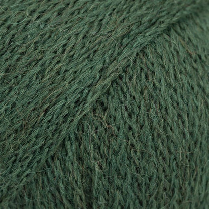 Pilt lõngast DROPS Sky - 50 g / 190 m – saadaval Šarlote kangad